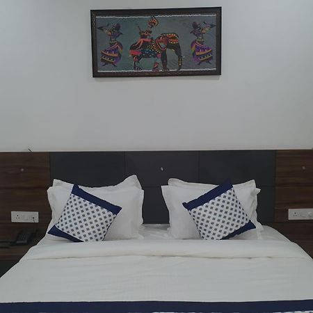 Hotel Kds Residency Greater Noida Exterior foto