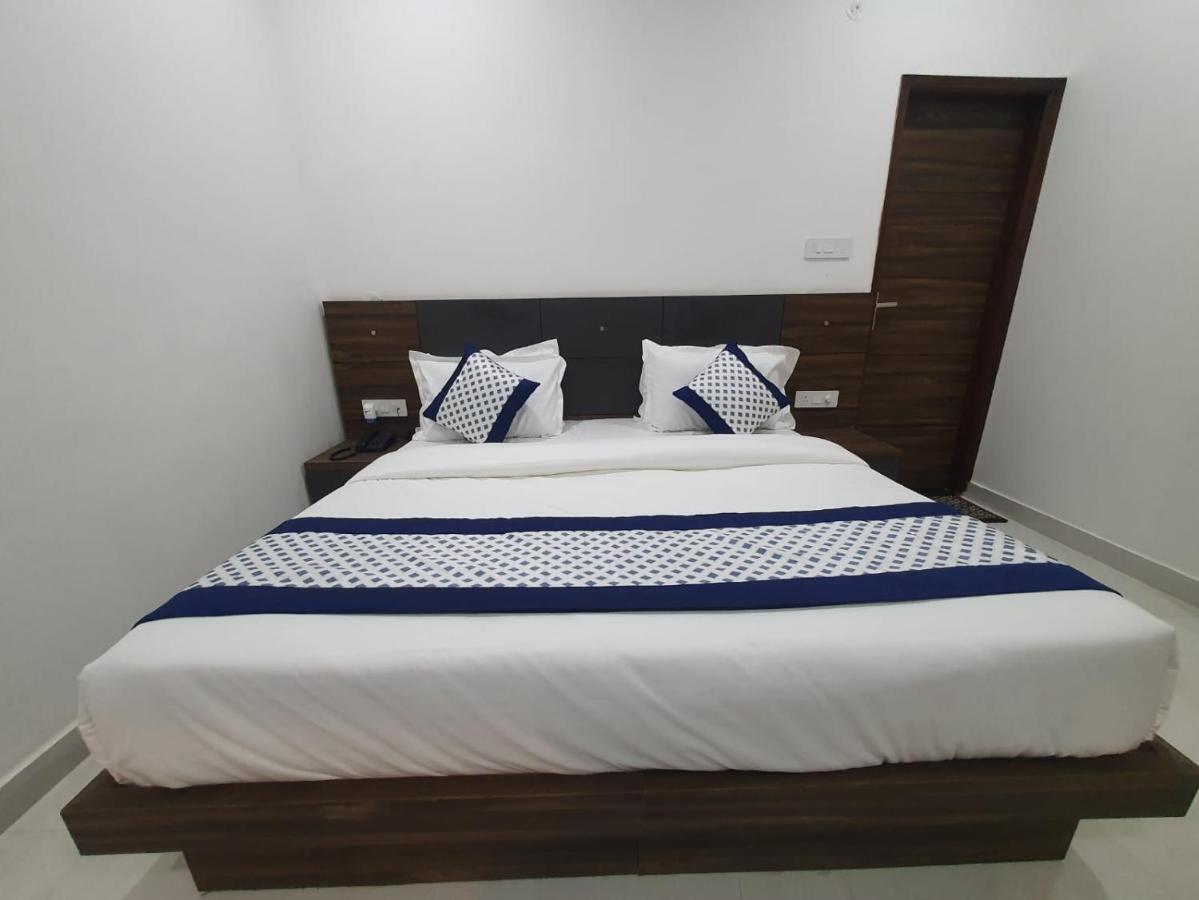 Hotel Kds Residency Greater Noida Exterior foto
