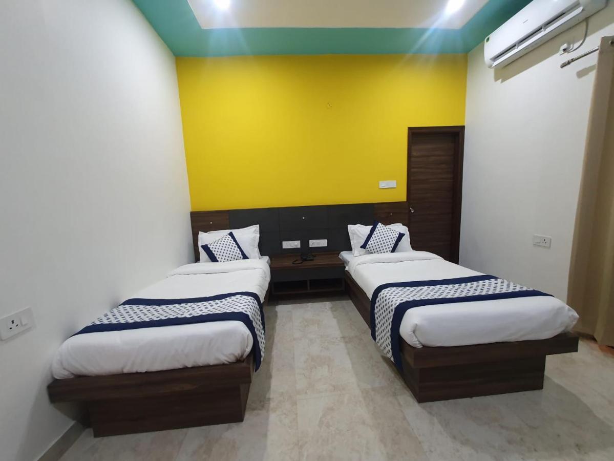 Hotel Kds Residency Greater Noida Exterior foto